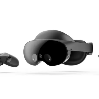 META Quest Pro VR Headset – 256 GB